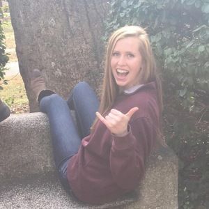 Meet your Posher, Kelly